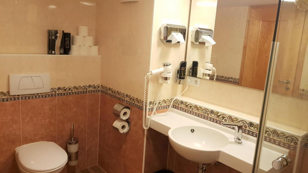 إنغولشتات Villa Viktoria 1 - Apartments - City Center المظهر الخارجي الصورة